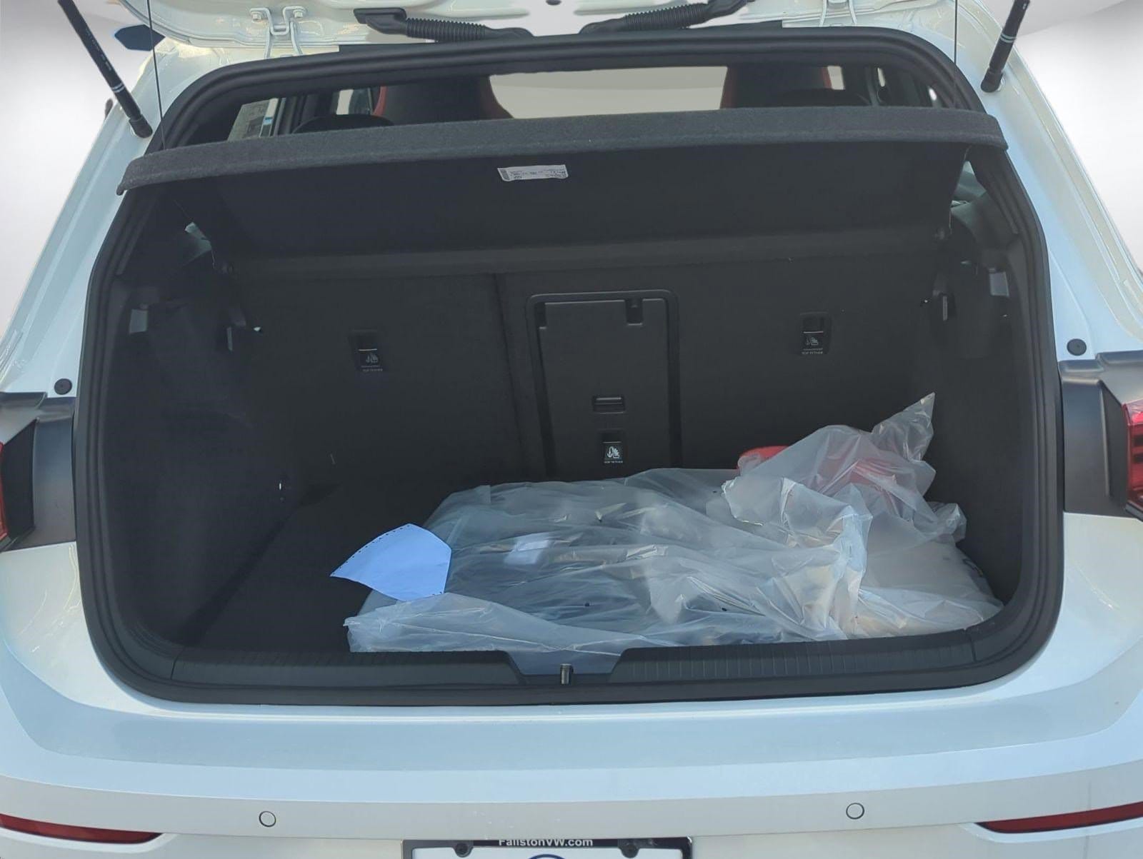 2025 Volkswagen Golf GTI SE - Photo 23