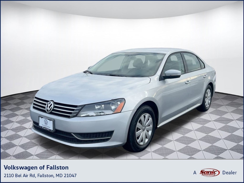 Used 2013 Volkswagen Passat S Sedan