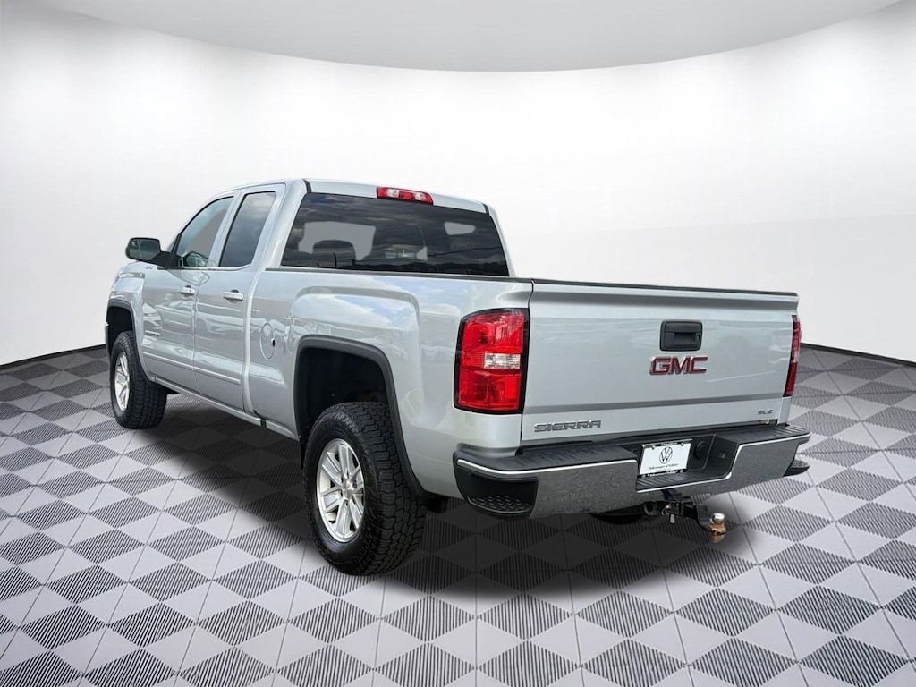 Used 2017 GMC Sierra 1500 SLE 4WD Double Cab 143.5 SLE