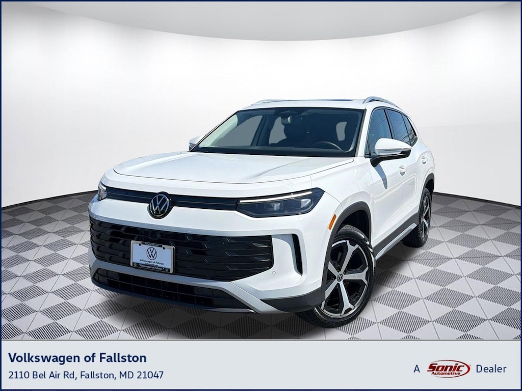 New 2026 Volkswagen Tiguan SE SUV
