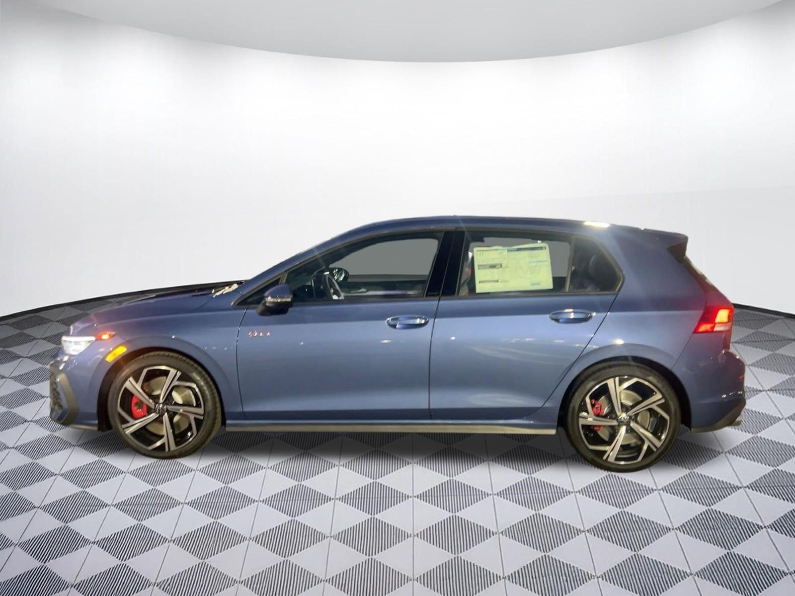 2026 Volkswagen Golf GTI SE - Photo 2