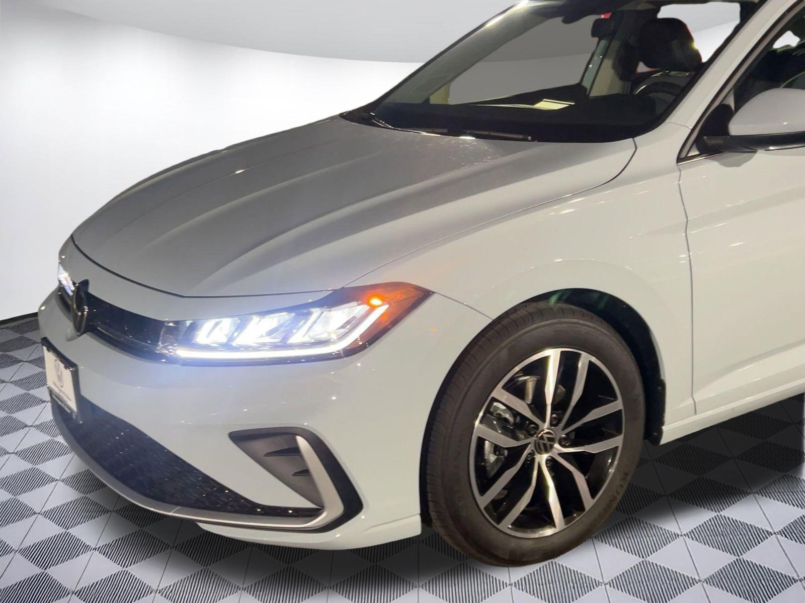 2026 Volkswagen Jetta SE - Photo 20