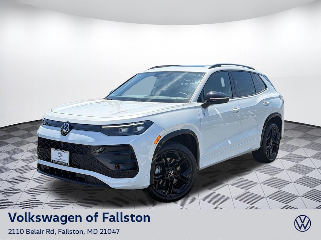 New 2026 Volkswagen Tiguan SE R-Line Black SUV