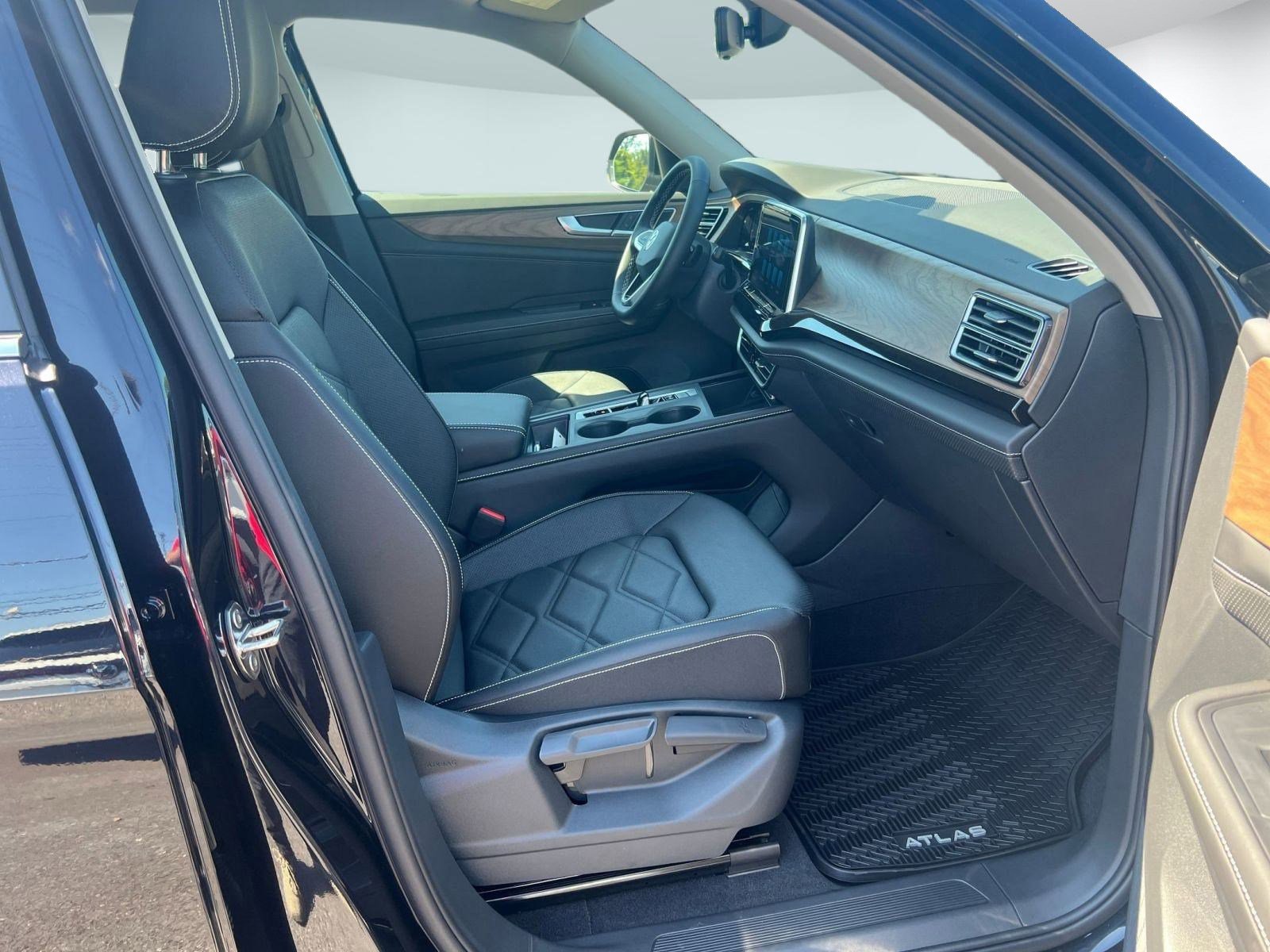 2026 Volkswagen Atlas SE - Photo 27