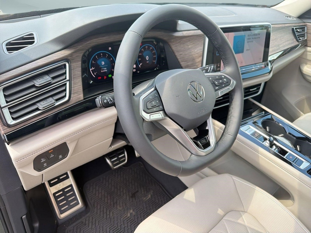 New 2026 Volkswagen Atlas 2.0T SEL Premium R-Line SUV