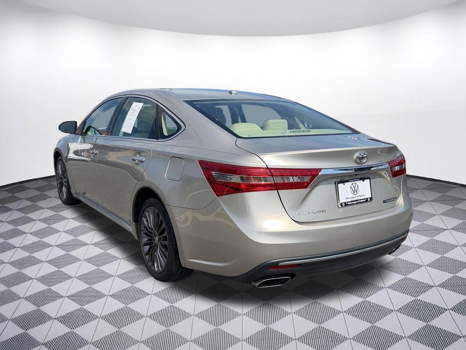 2016 Toyota Avalon Limited Sedan