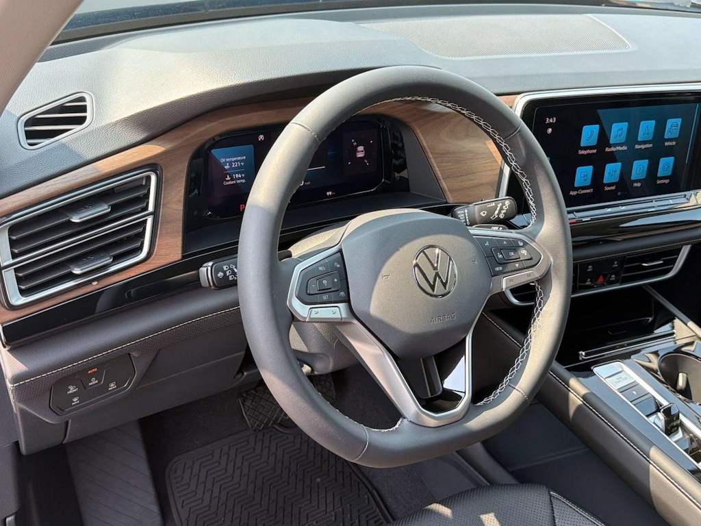 New 2026 Volkswagen Atlas 2.0T SE w/Technology SUV