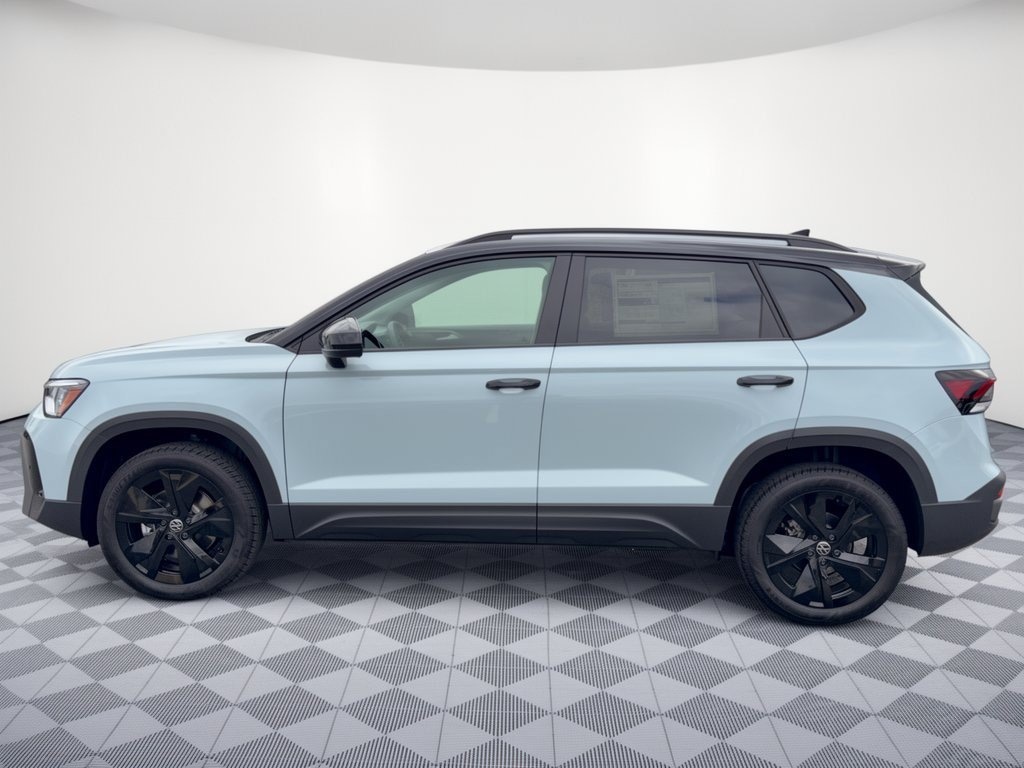 New 2027 Volkswagen Taos SE Black SUV