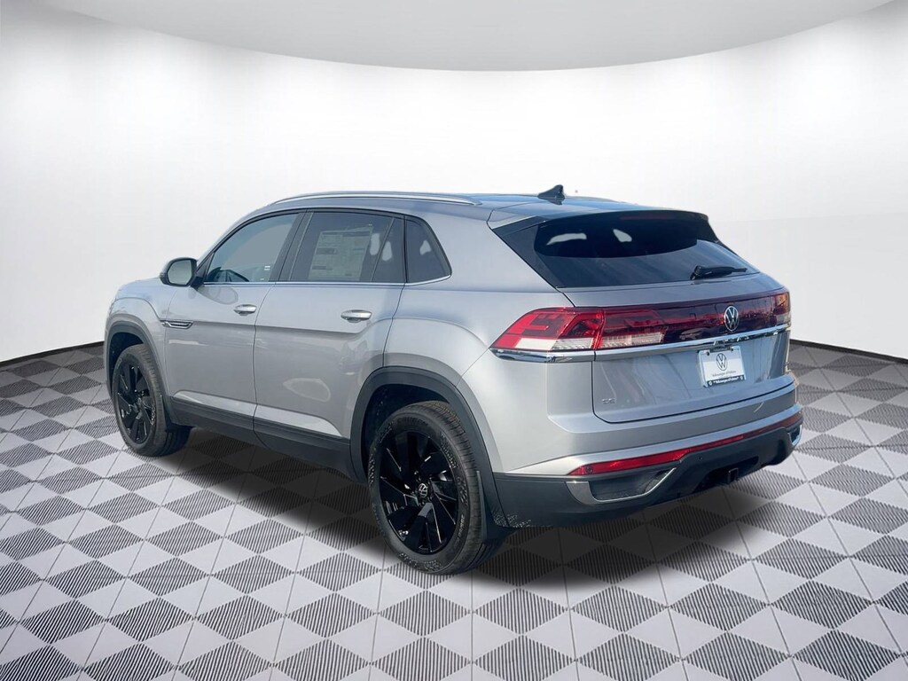 New 2026 Volkswagen Atlas Cross Sport 2.0T SE w/Technology SUV