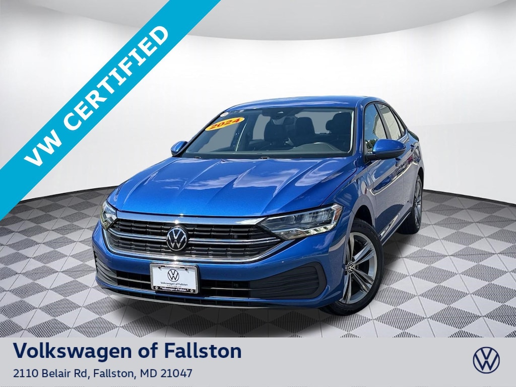 Certified 2024 Volkswagen Jetta SE SE Auto
