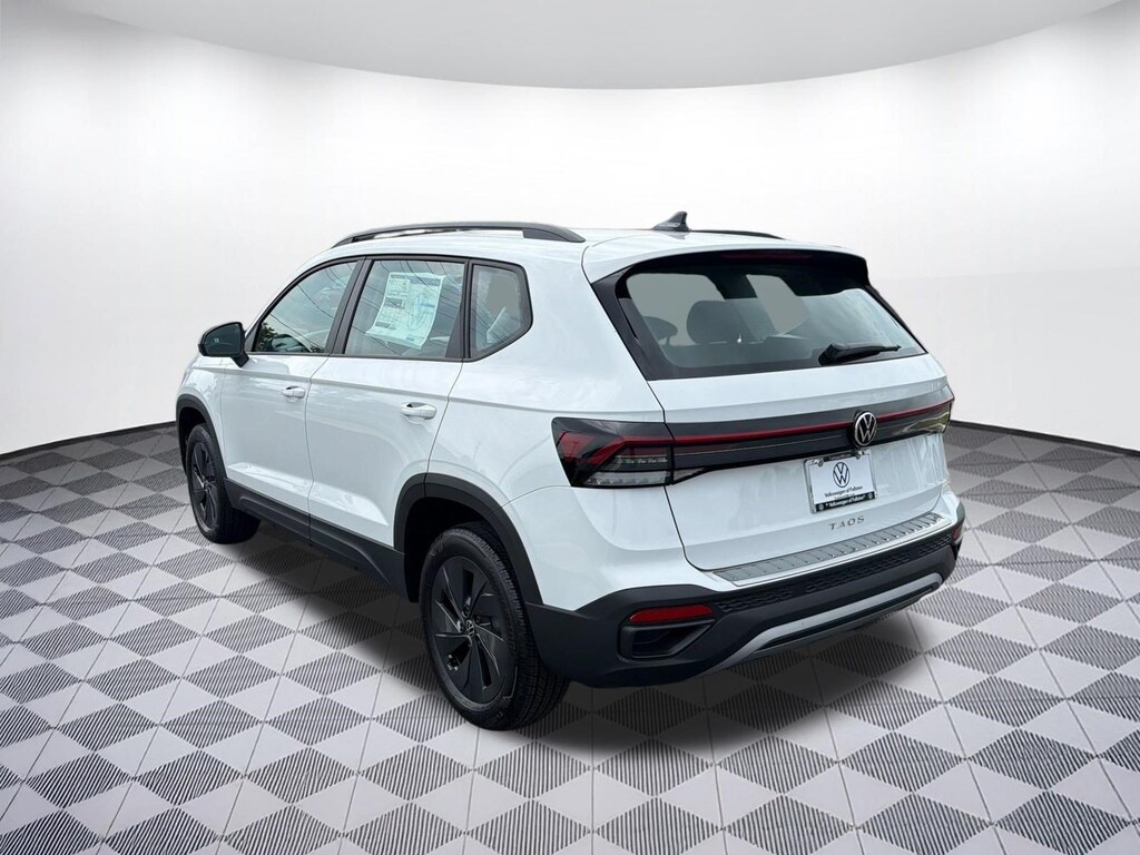 New 2026 Volkswagen Taos SE SUV