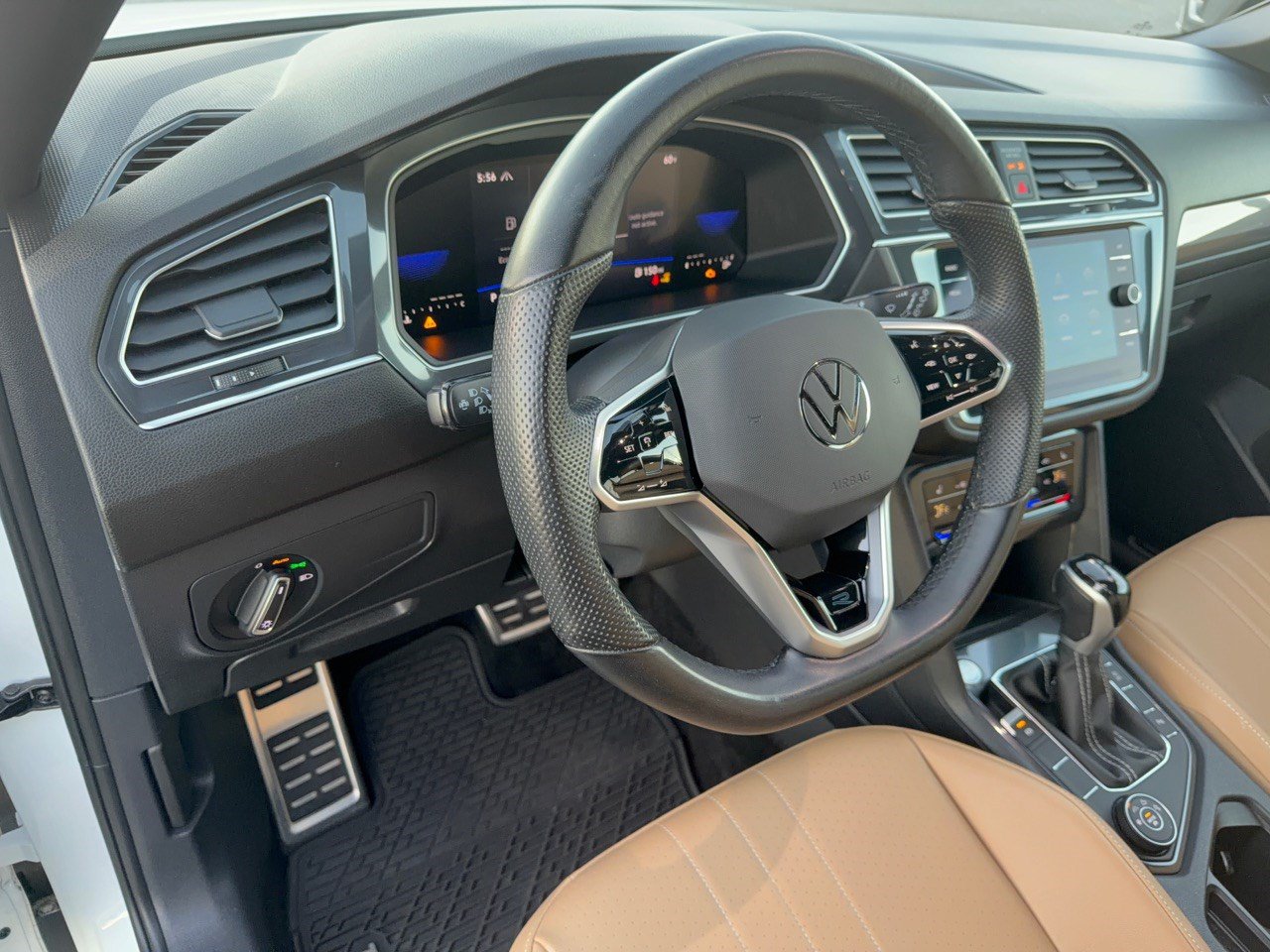Certified 2023 Volkswagen Tiguan SE R-Line Black 2.0T SE R-Line Black 4MOTION
