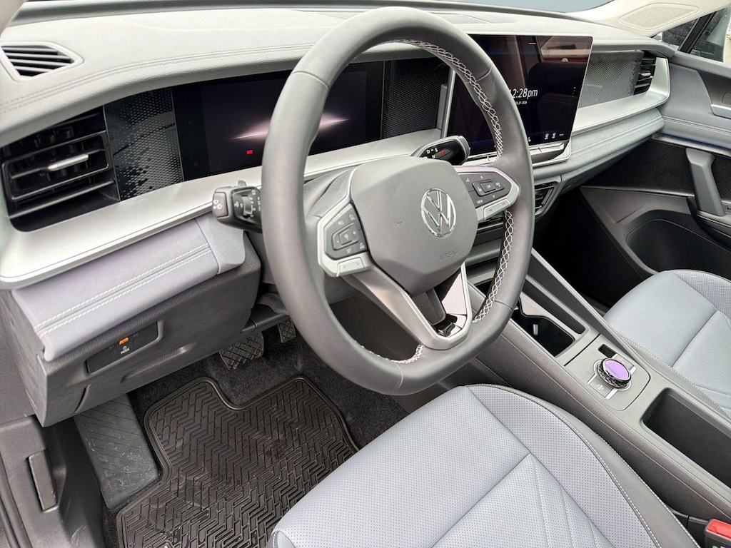 New 2026 Volkswagen Tiguan SE SUV