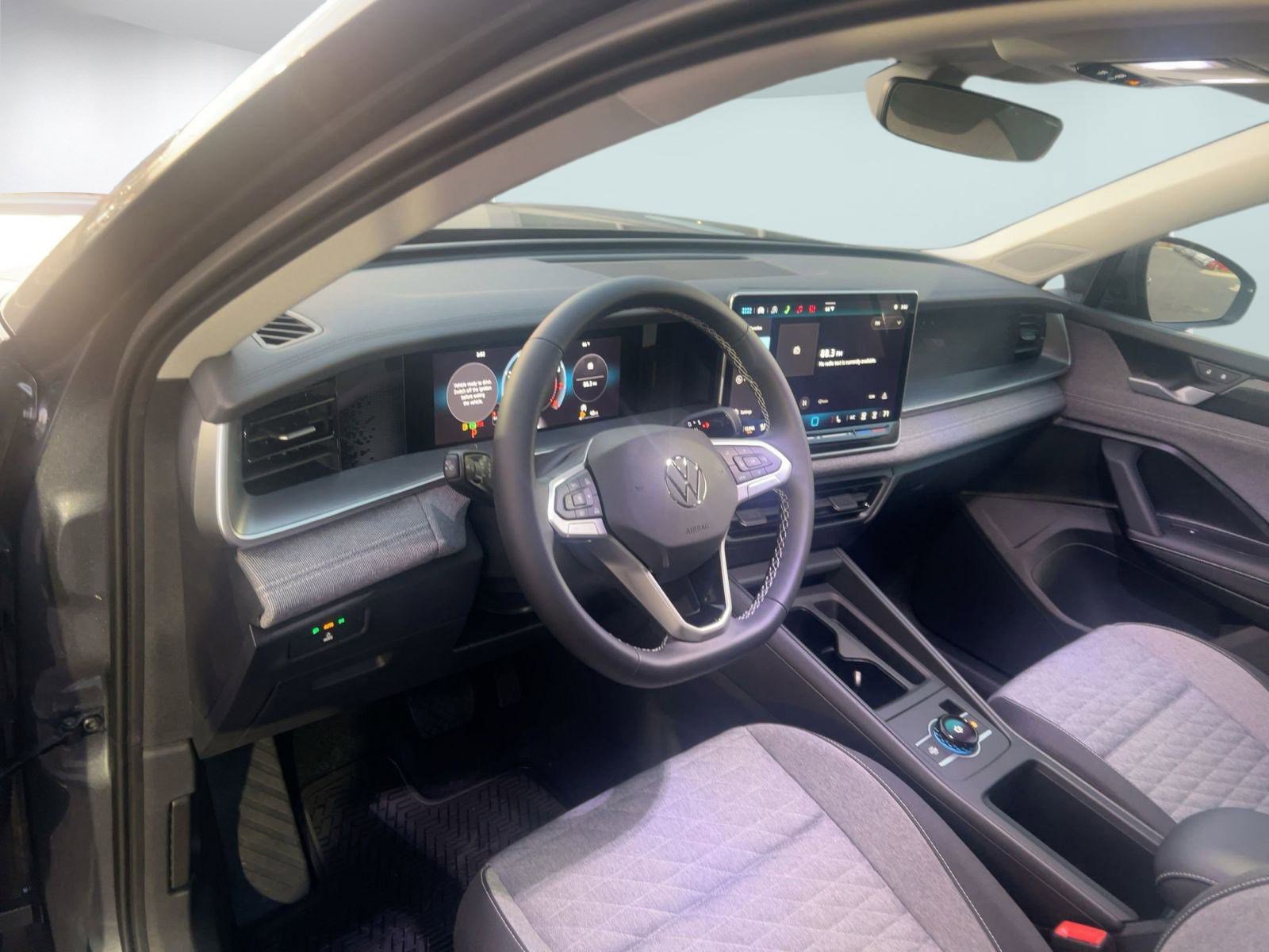 2026 Volkswagen Tiguan S photo 4