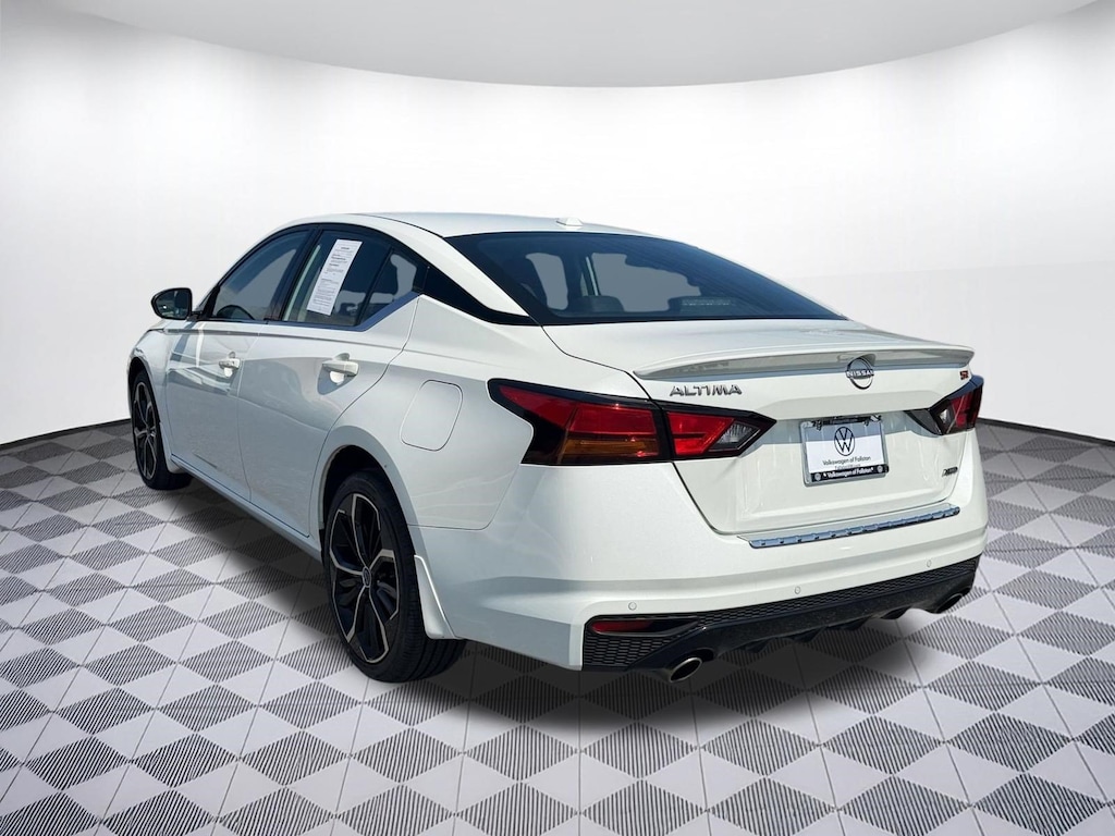 Used 2023 Nissan Altima 2.5 SR Sedan