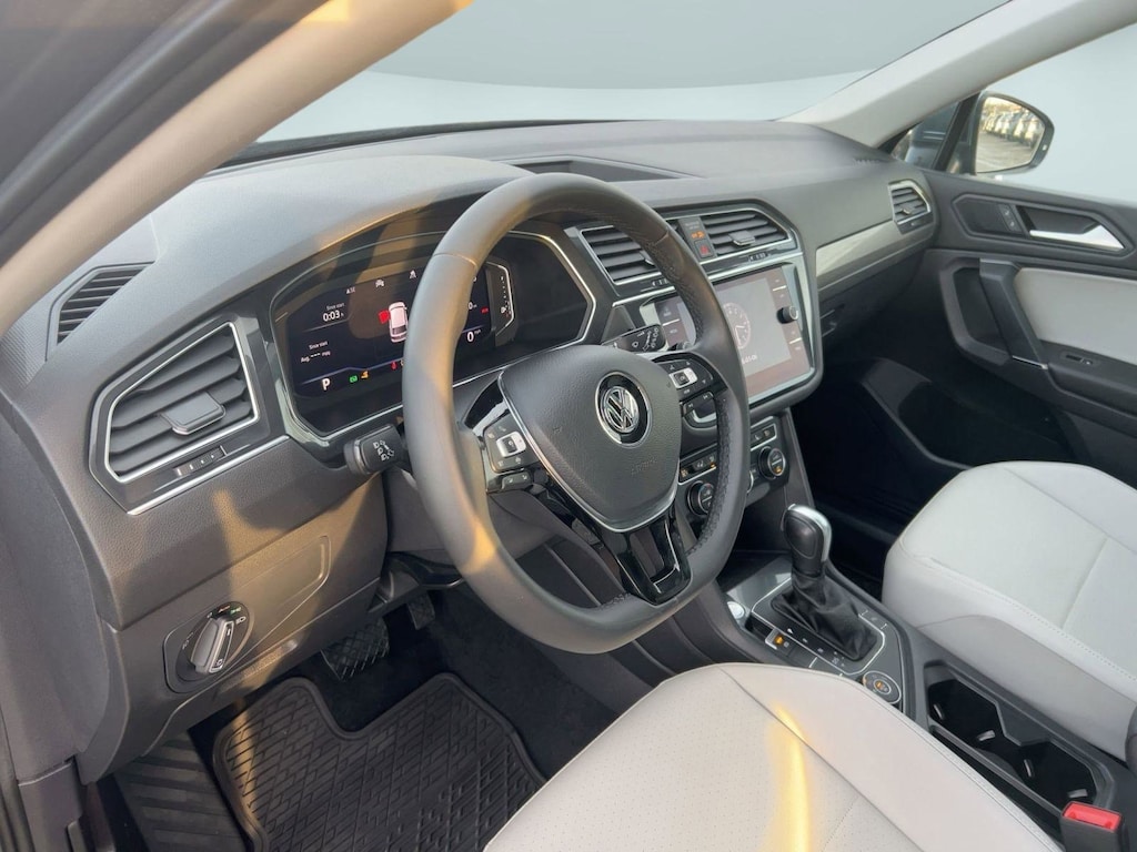 Used 2020 Volkswagen Tiguan SEL 2.0T SEL 4MOTION