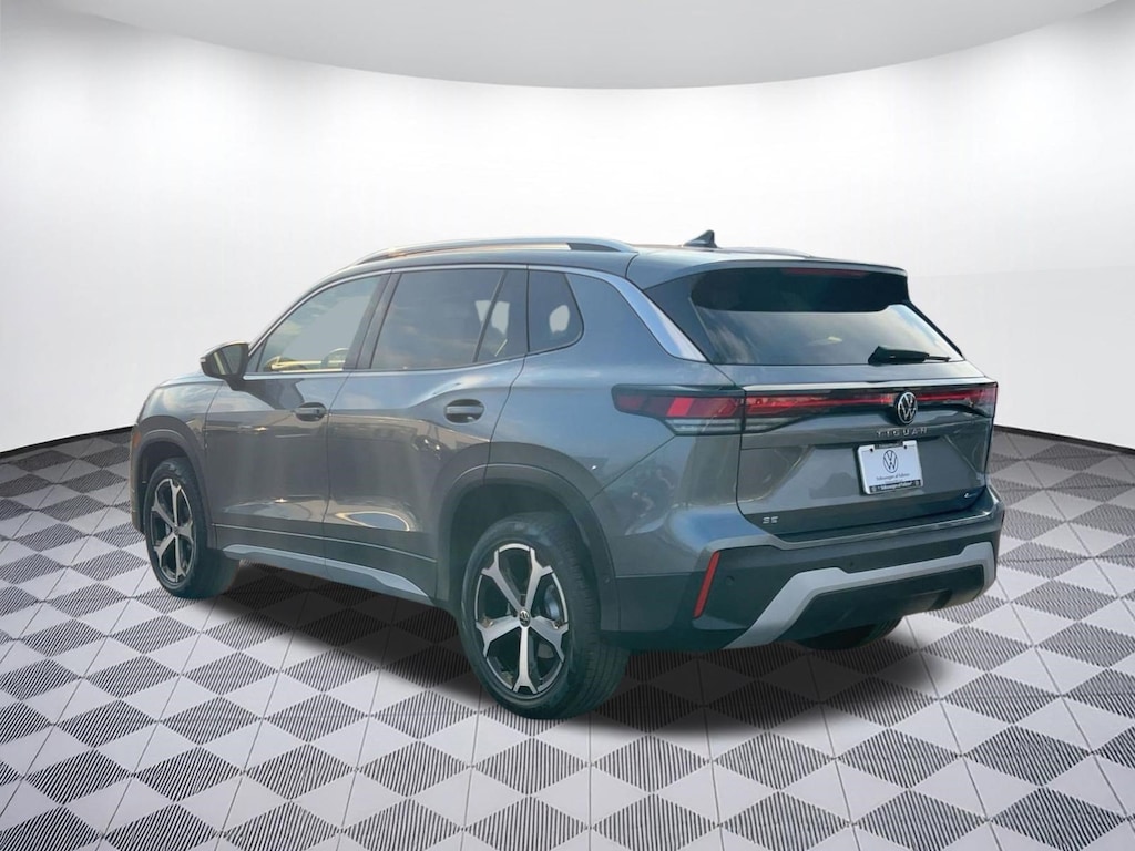 New 2026 Volkswagen Tiguan SE SUV