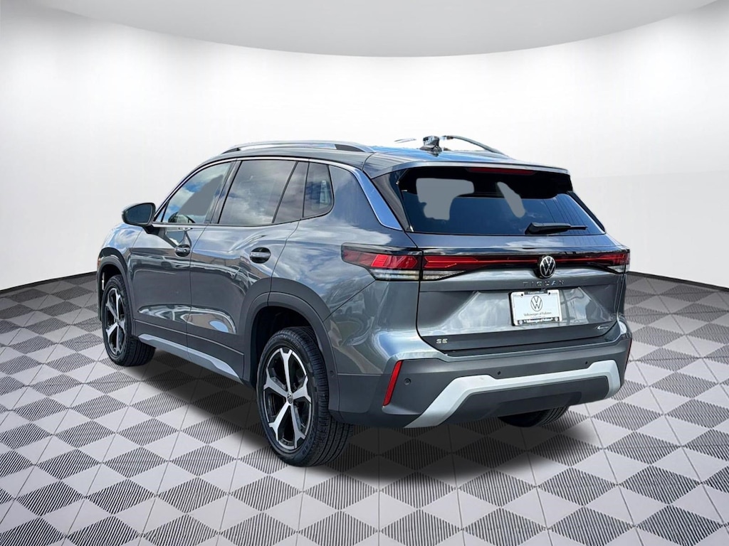 New 2026 Volkswagen Tiguan SE SUV