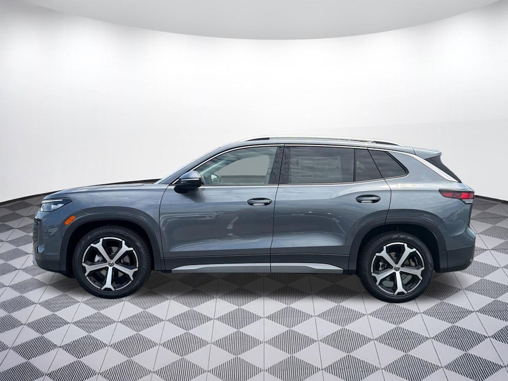New 2026 Volkswagen Tiguan SE SUV