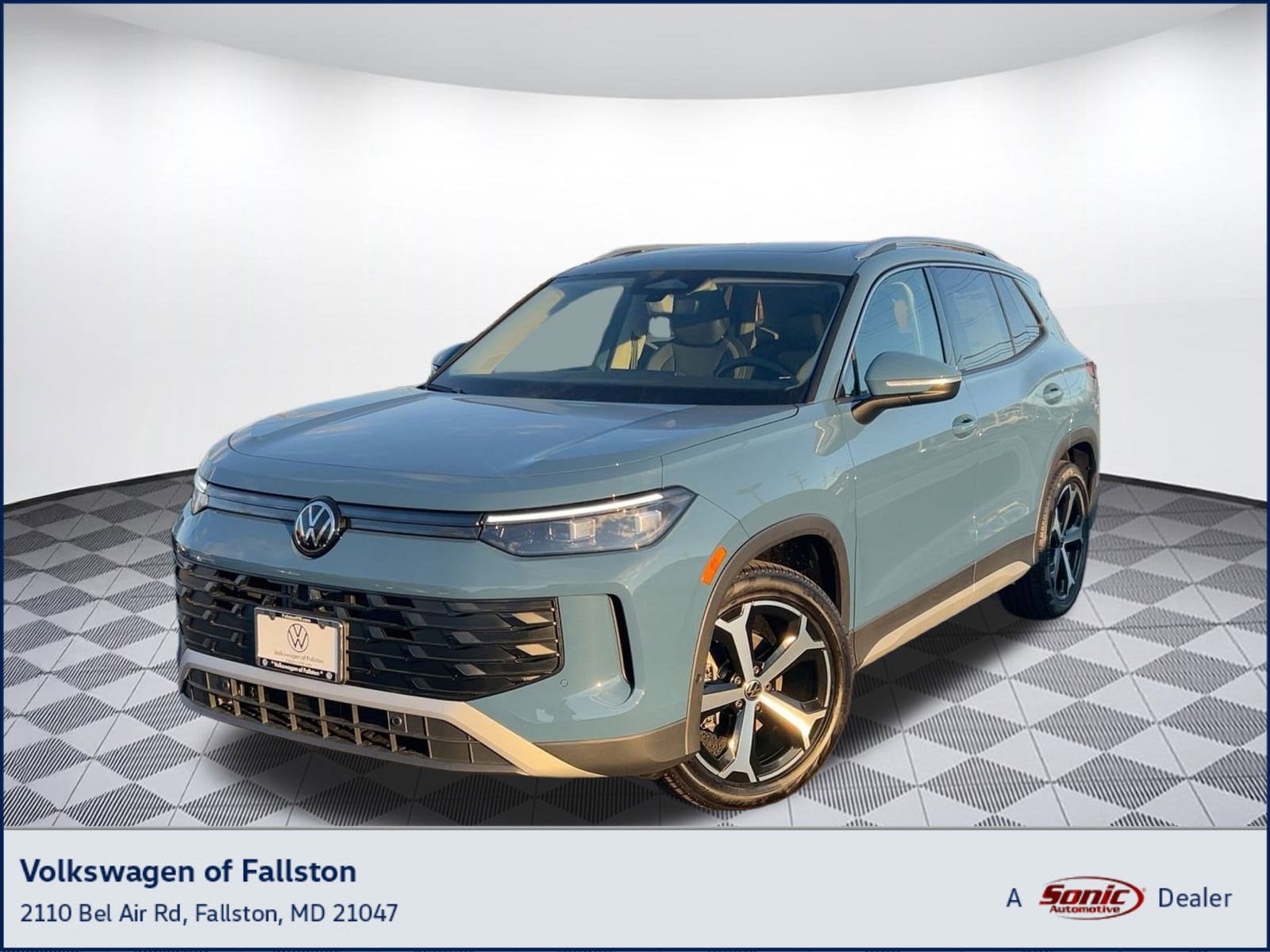 2026 Volkswagen Tiguan SE's photo