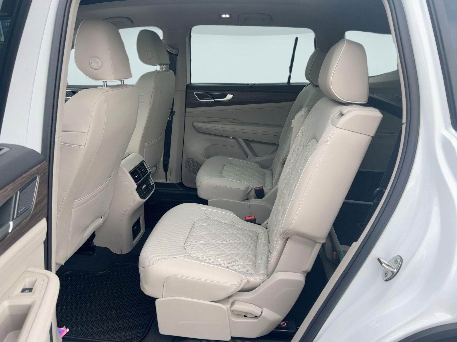 2026 Volkswagen Atlas SEL Premium R-Line - Photo 14