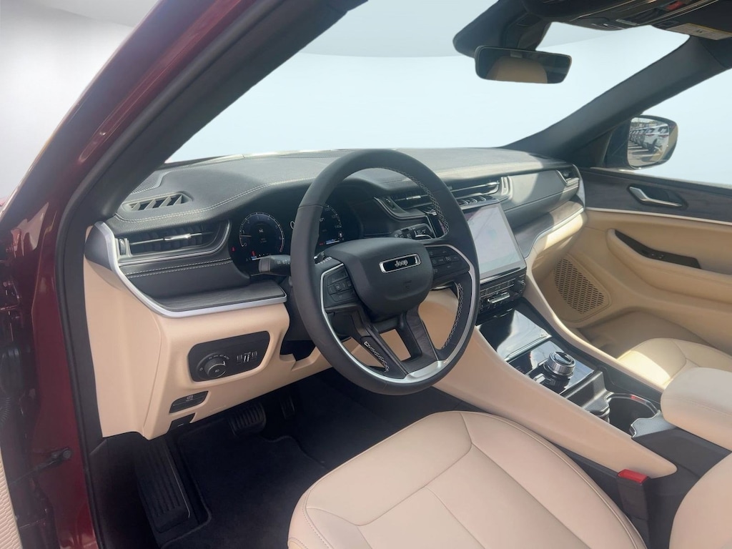 Used 2025 Jeep Grand Cherokee L Limited Limited 4x4