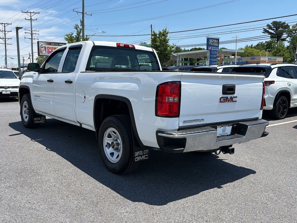 Used 2017 GMC Sierra 1500 4WD Double Cab 143.5 4WD Double Cab 143.5