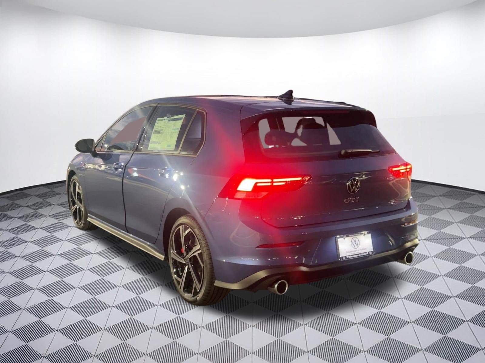 2026 Volkswagen Golf GTI SE - Photo 3