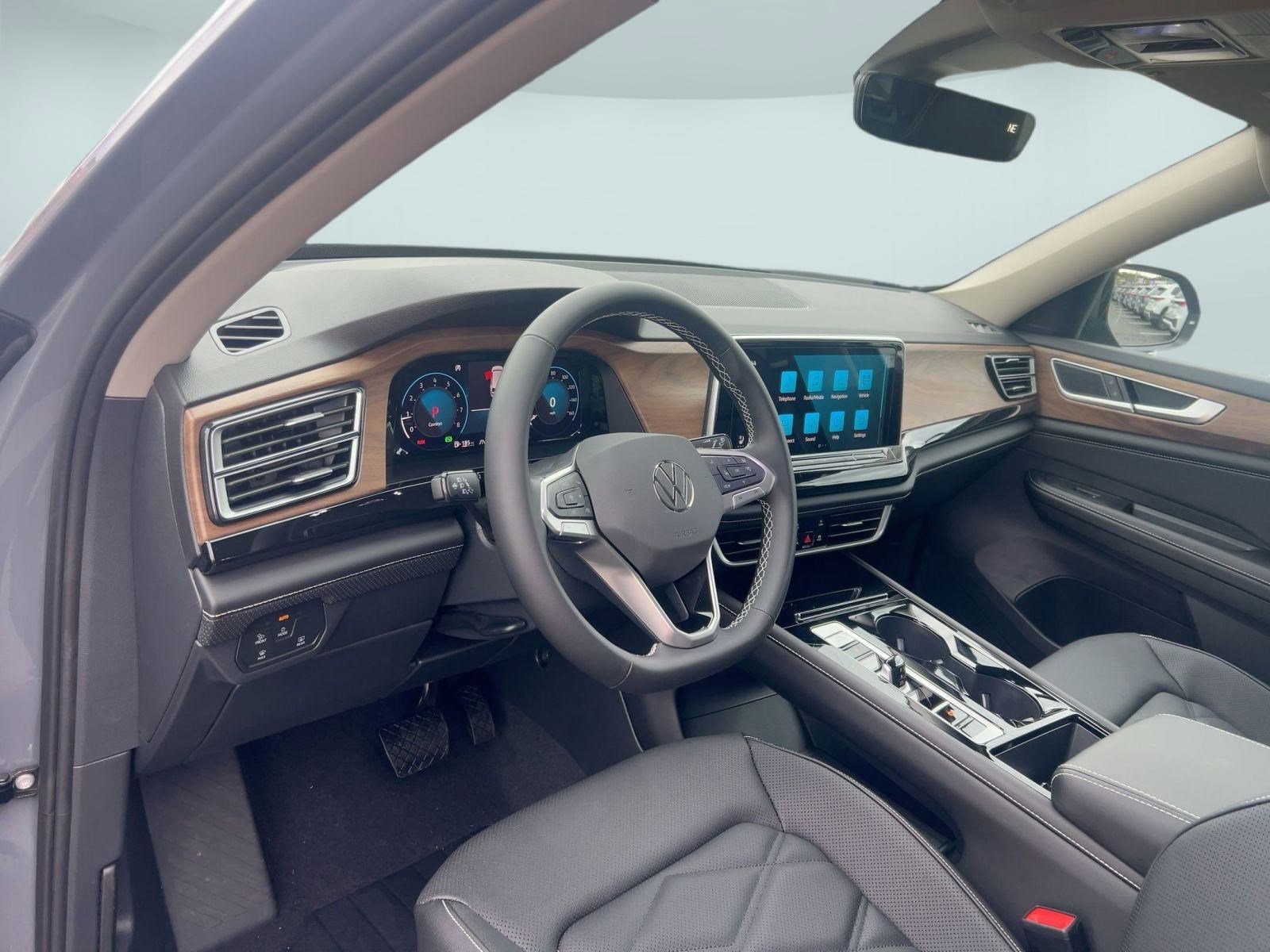 2026 Volkswagen Atlas SE Technology photo 4