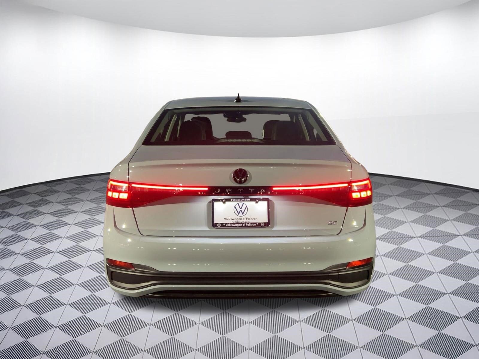2026 Volkswagen Jetta SE - Photo 10