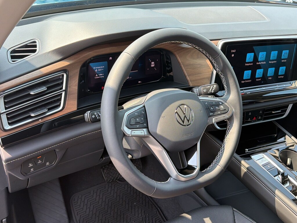 New 2026 Volkswagen Atlas 2.0T SE w/Technology SUV