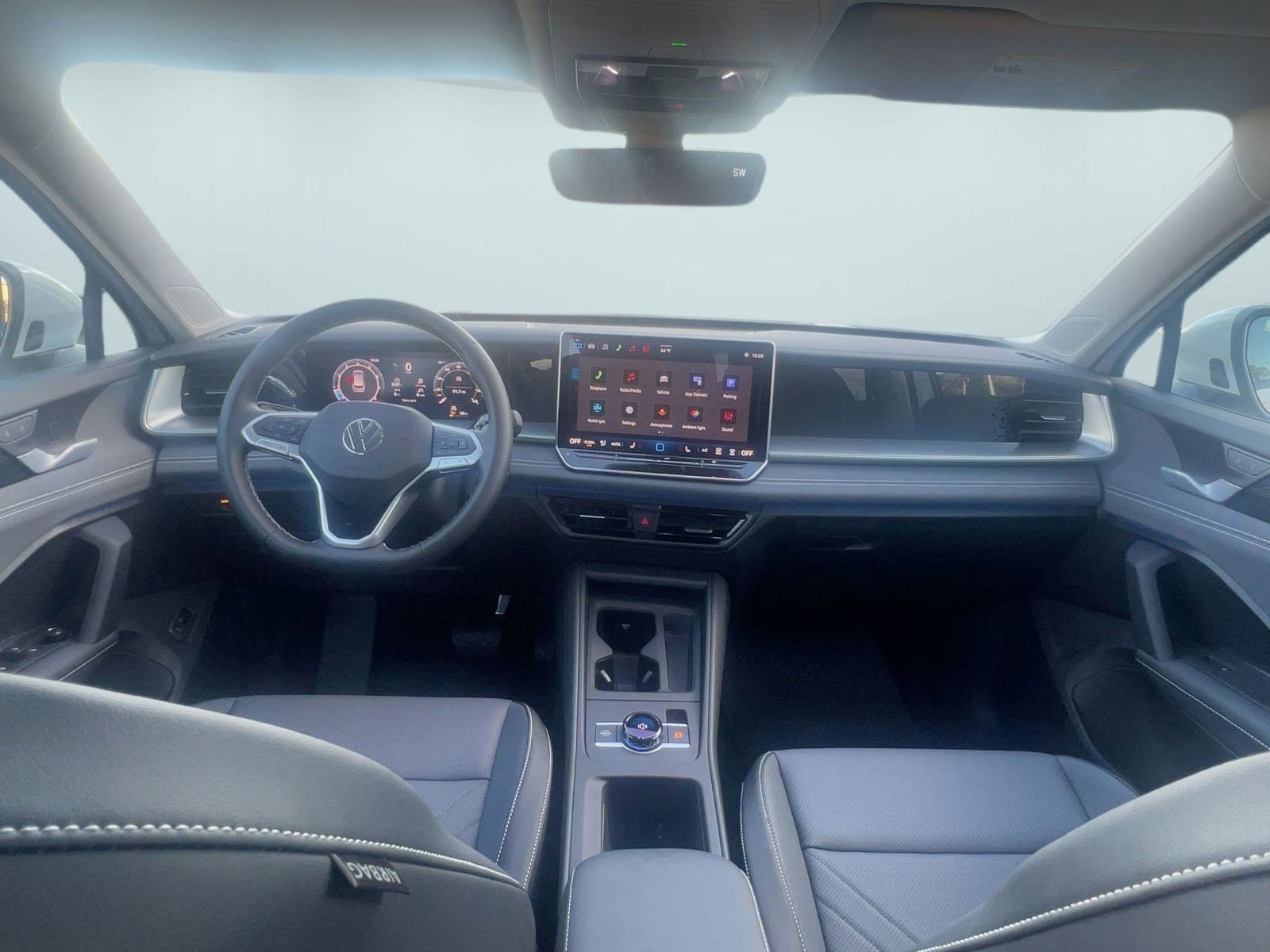 2026 Volkswagen Tiguan SE - Photo 16