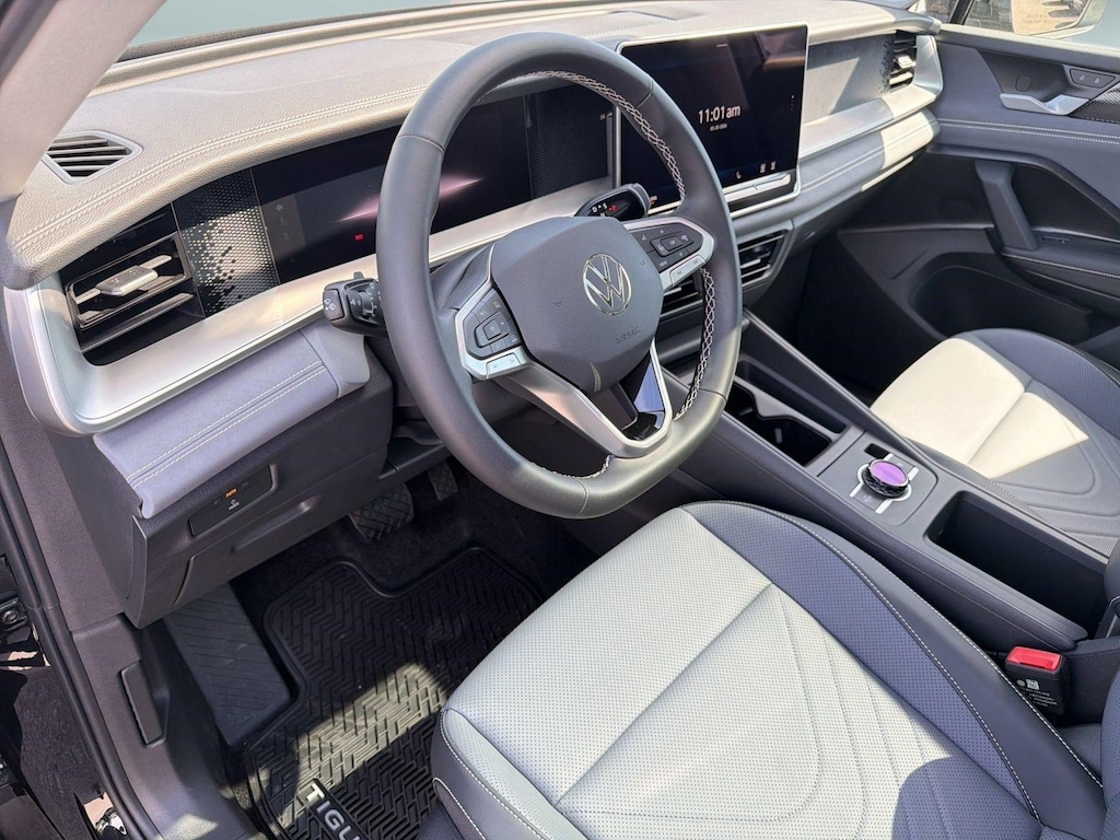 New 2026 Volkswagen Tiguan SE SUV
