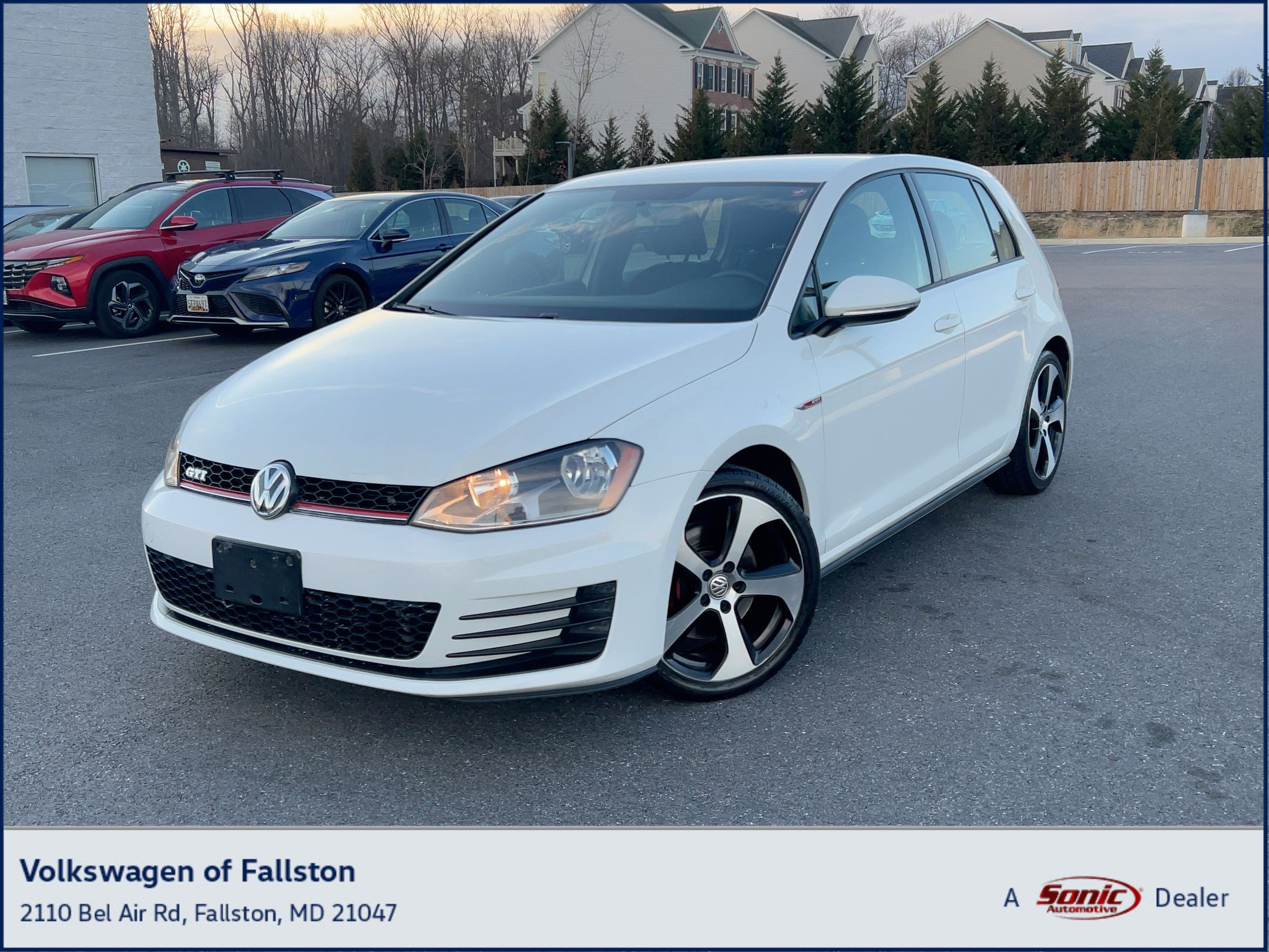 2017 Volkswagen Golf GTI Base's photo