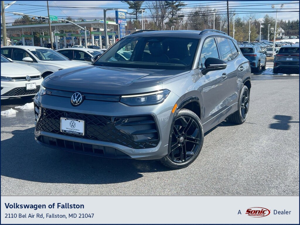 New 2026 Volkswagen Tiguan SE R-Line Black SUV