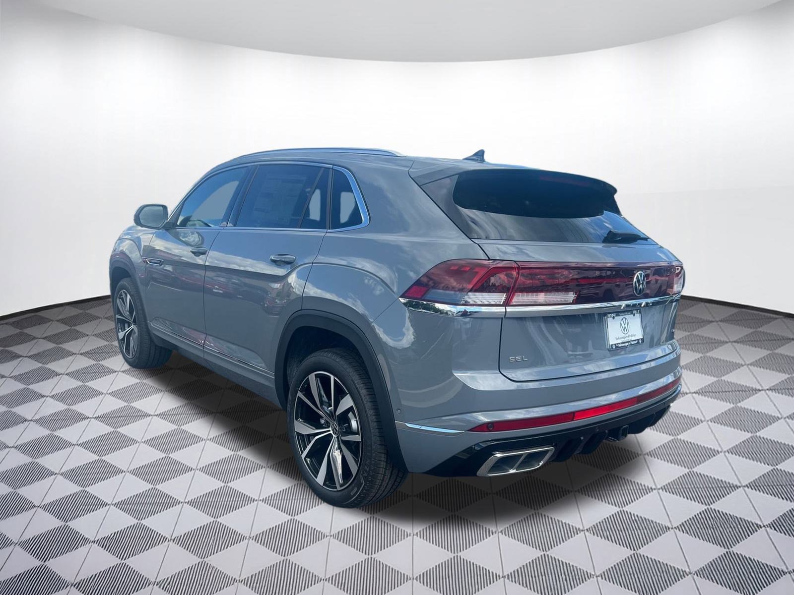 2026 Volkswagen Atlas Cross Sport SEL Premium R-Line photo 3