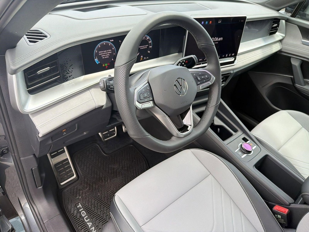 New 2026 Volkswagen Tiguan SE R-Line Black SUV