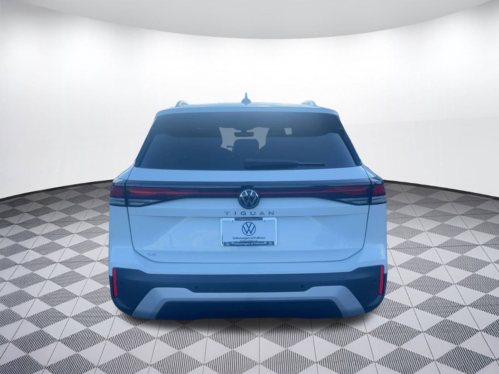 2026 Volkswagen Tiguan SE - Photo 10
