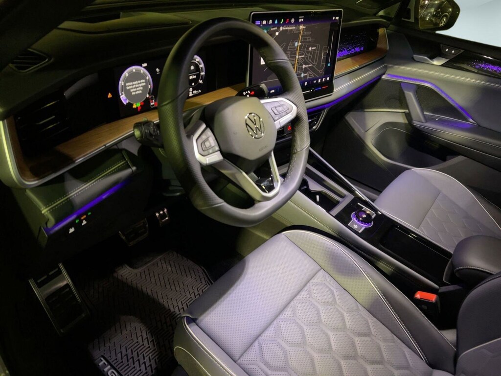 New 2026 Volkswagen Tiguan SEL R-Line Turbo SUV