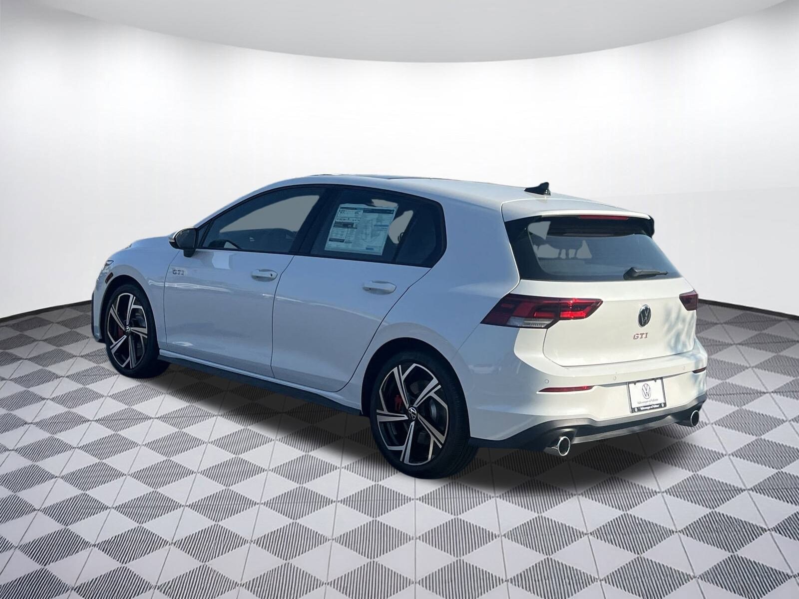 2025 Volkswagen Golf GTI SE photo 3