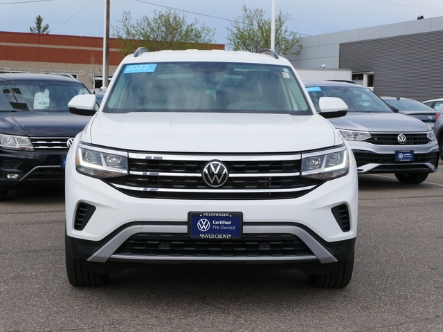 Used 2022 Volkswagen Atlas SE w/Tech with VIN 1V2HP2CA8NC526802 for sale in Inver Grove, Minnesota