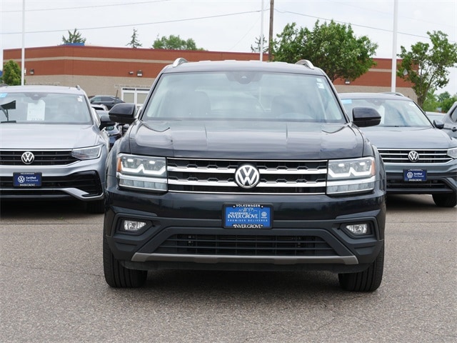 Used 2019 Volkswagen Atlas SE w/Tech with VIN 1V2UR2CA6KC564131 for sale in Inver Grove, Minnesota