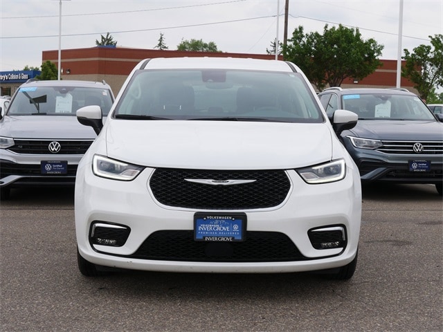 Used 2023 Chrysler Pacifica Touring L with VIN 2C4RC1BG3PR582206 for sale in Inver Grove, Minnesota
