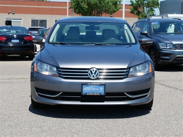 Used 2012 Volkswagen Passat SE with VIN 1VWBH7A33CC110401 for sale in Inver Grove, Minnesota