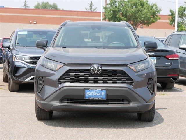 Used 2019 Toyota RAV4 LE with VIN JTMF1RFV3KJ018844 for sale in Inver Grove Heights, Minnesota