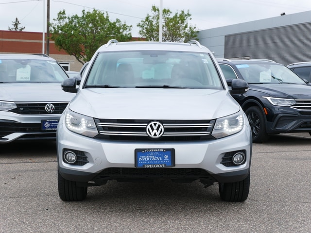 Used 2017 Volkswagen Tiguan Sport with VIN WVGUV7AX1HK020972 for sale in Inver Grove, MN