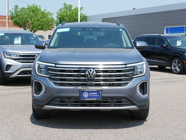 Certified 2024 Volkswagen Atlas SE w/Tech with VIN 1V2HR2CA2RC502463 for sale in Inver Grove, Minnesota