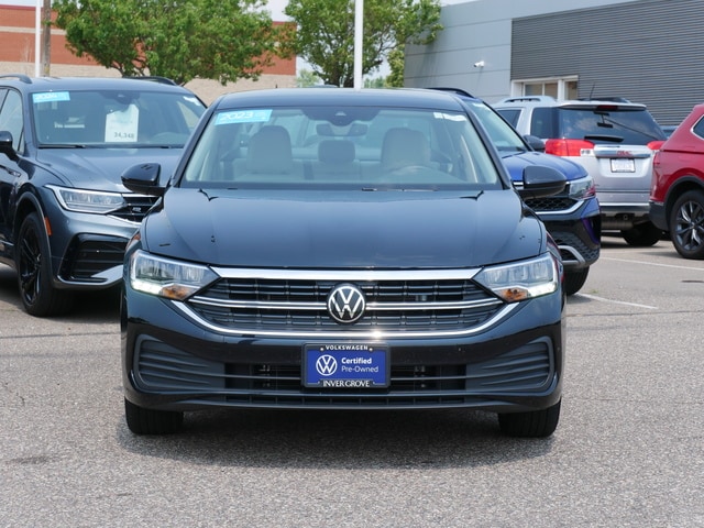 Used 2023 Volkswagen Jetta SE with VIN 3VW7M7BU5PM052692 for sale in Inver Grove, Minnesota