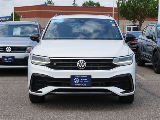 Used 2022 Volkswagen Tiguan SE R-LINE BLACK with VIN 3VV8B7AX6NM075115 for sale in Inver Grove, Minnesota