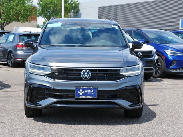 Used 2024 Volkswagen Tiguan SE R-LINE BLACK with VIN 3VV8B7AX0RM026367 for sale in Inver Grove, MN